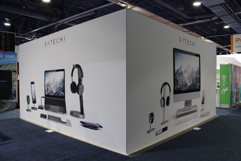 Satechi Minimalist Booth